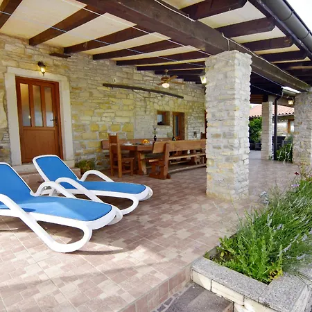 Vila Vesna * Groznjan