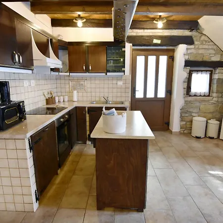 Vesna 펜션 그로즈냔