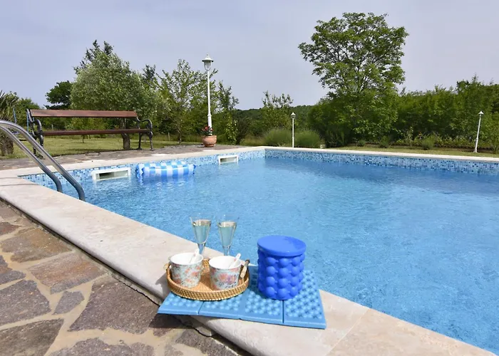 Vila Vesna * Groznjan