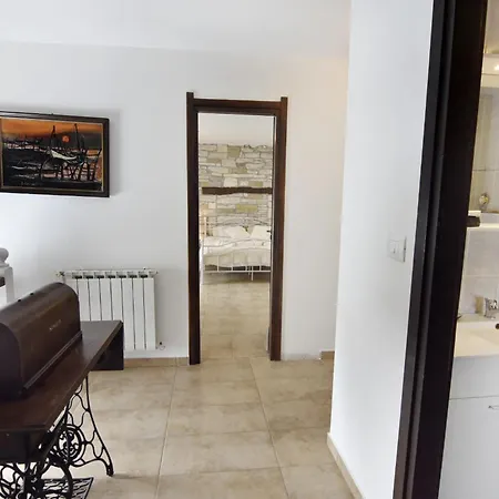 Vila Vesna *