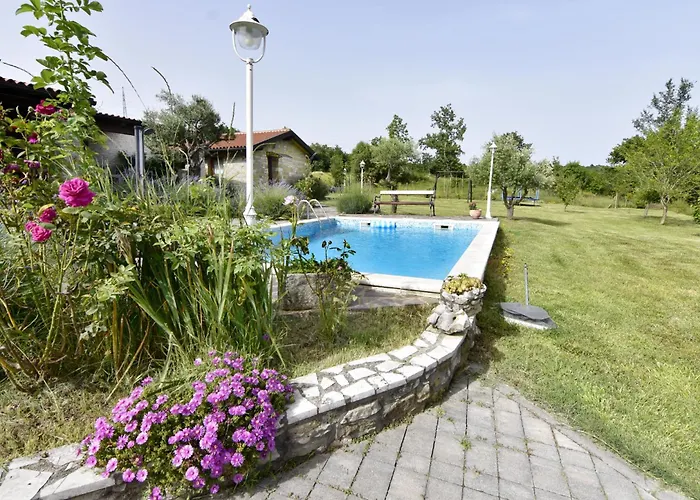 Vila Vesna Holiday home *
