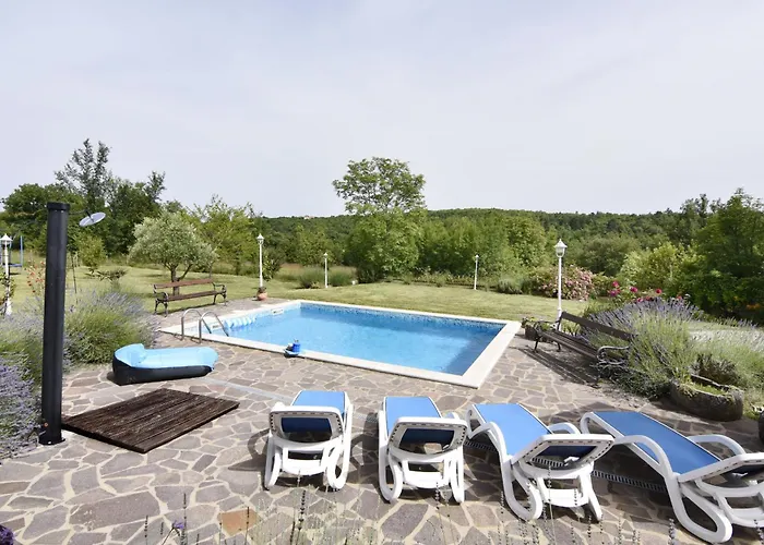 Vila Vesna Holiday home *